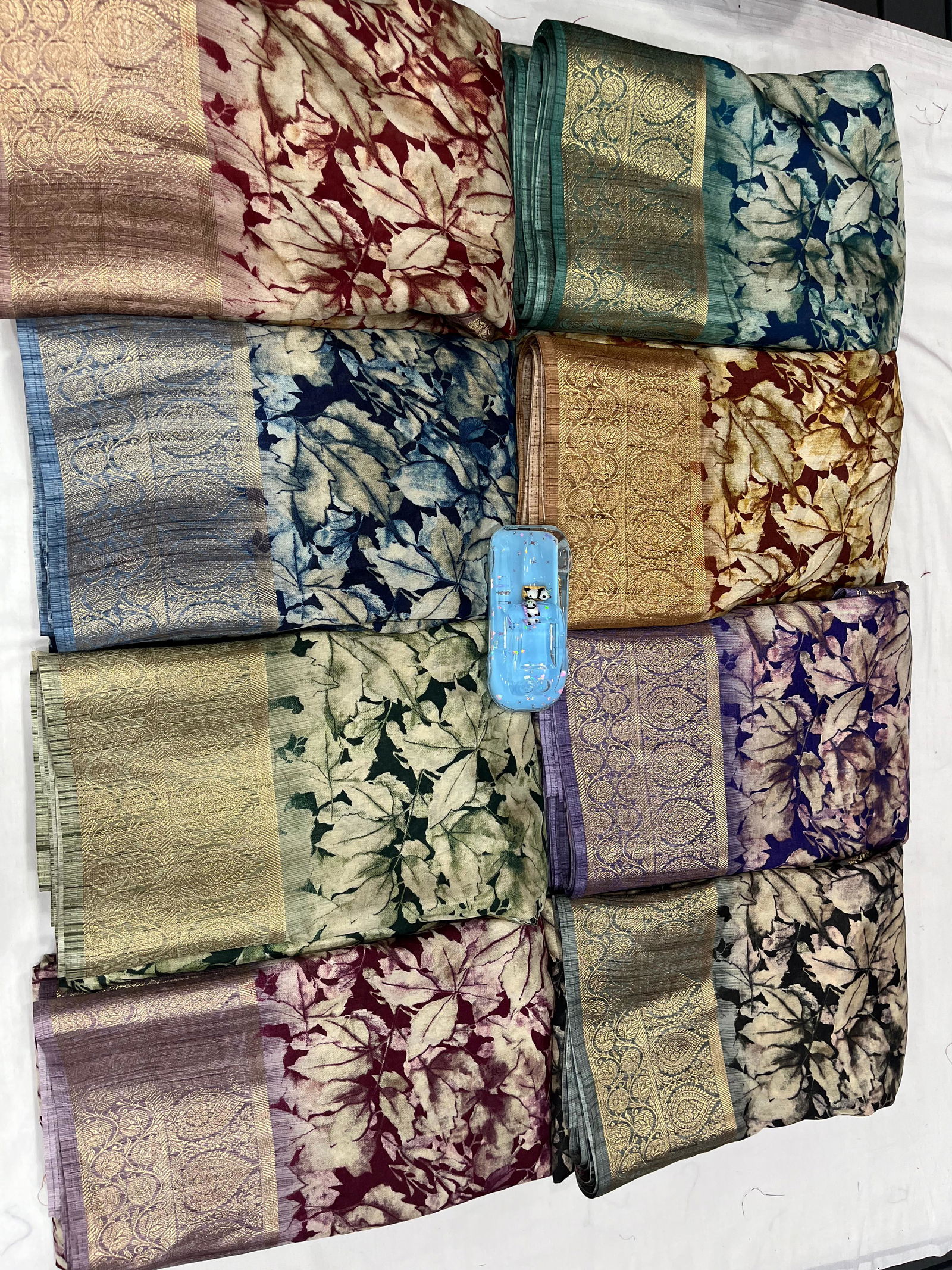 Wow Hit Antic Designer Dola Silk Non Catalog Saree Wholesale Online
